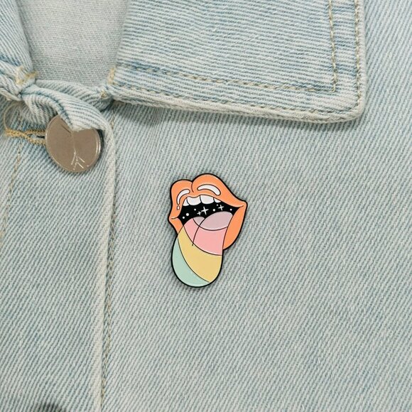 ✨Rolling Stones Rainbow Disco Tongue Enamel Pin-Rainbow tongue Brooch with stars - Picture 1 of 5